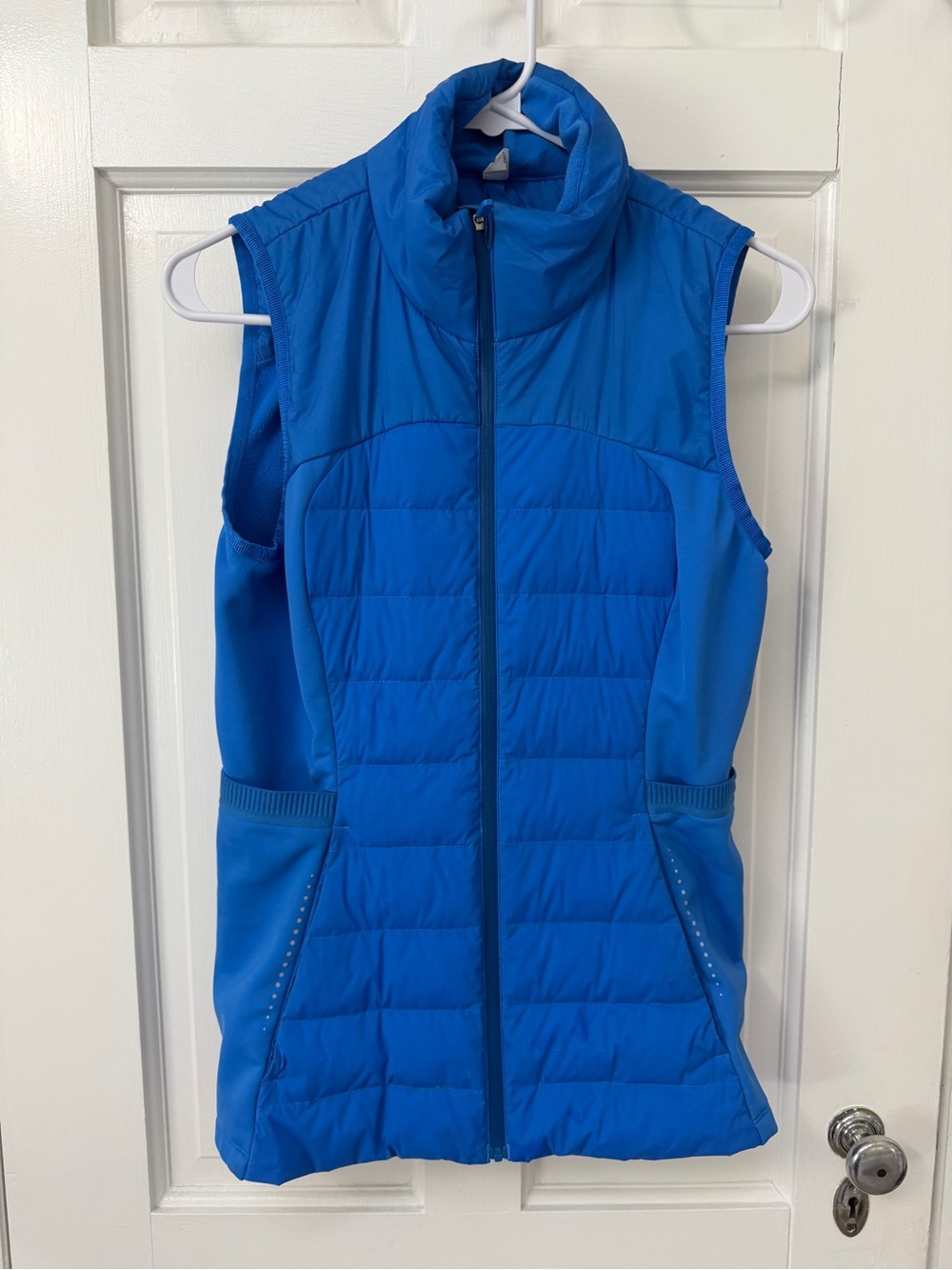lululemon Down for It All vest, blue, size 6